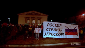Ucraina: a Mariupol manifestazioni contro la Russia