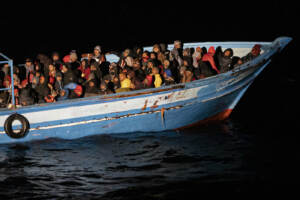 Migranti, 8 morti su barcone a largo Lampedusa
