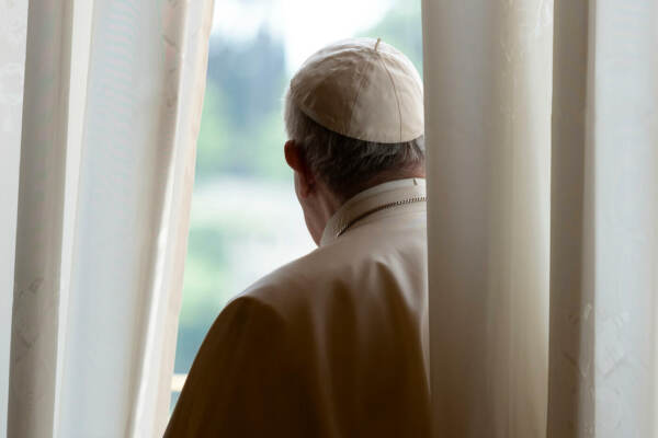 Papa Francesco, Udienza Generale presso la Biblioteca del Palazzo Apostolico