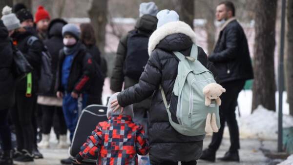 Guerre En Ukraine: Plus D'un Million De Personnes Ont Fui Le Pays En ...