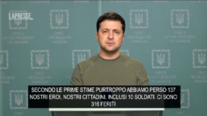 Ucraina, Zelensky: “Resto qui con la mia gente”