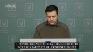 Ucraina, Zelensky: “Popolo ucraino ha diritto di entrare in Ue”