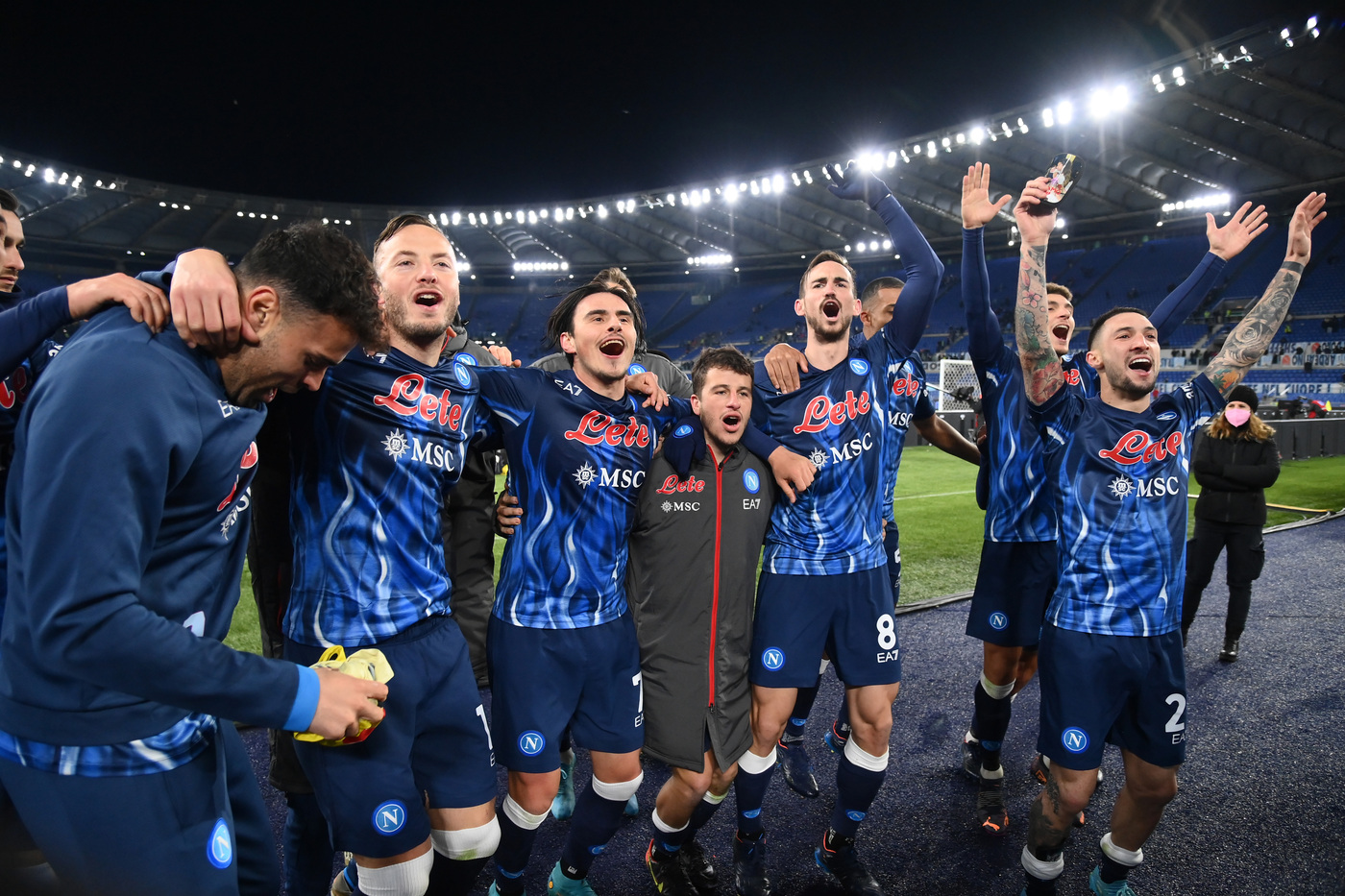 Serie A, Fabian Ruiz piega la Lazio all’ultimo secondo. Il Napoli aggancia Il Milan in vetta