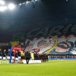 Calcio: Milan-Inter contro guerra, bandierine e giocatori con maglie Ucraina