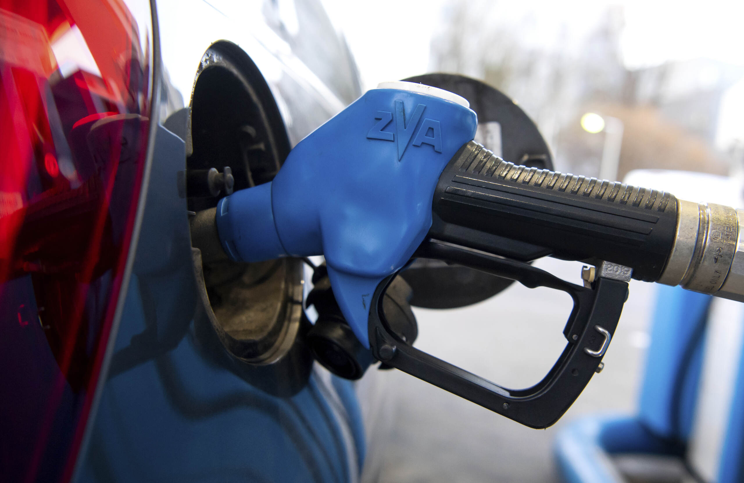 Dl energia, nel Cdm aiuti a fasce più deboli: bonus benzina e Iva al 5% sul gas