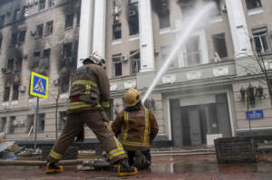 NEGOZIATO: INTESA SU CESSATE IL FUOCO TEMPORANEO E CREAZIONE CORRIDOI UMANITARI. Kiev: “Concordato con Mosca terzo round colloqui”