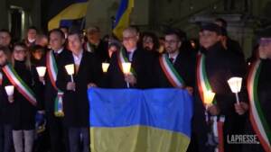 Ucraina, fiaccolata per la pace in piazza del Campidoglio a Roma