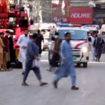 Pakistan, bomba in una moschea a Peshawar: bilancio sale a 56 morti