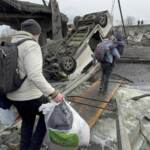 Confermato terzo round negoziati nel fine settimana. Usa: “Truppe russe a 25km da Kiev”. La BBC ritira i suoi giornalisti dalla Russia. Mosca chiude Facebook e Twitter