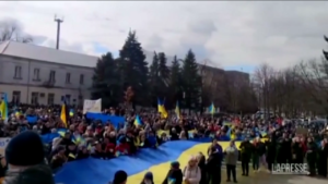 Ucraina, proteste in Russia contro la guerra: migliaia gli arresti
