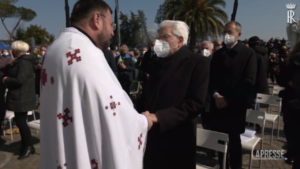 Ucraina: Mattarella segue la messa alla Basilica Santa Sofia a Roma