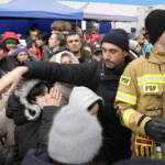 Polonia, arrivati 920 mila profughi. Record 130 mila in un giorno – LE IMMAGINI