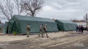 Ucraina, ufficiali Donetsk: “Aperti corridoi umanitari a Mariupol”