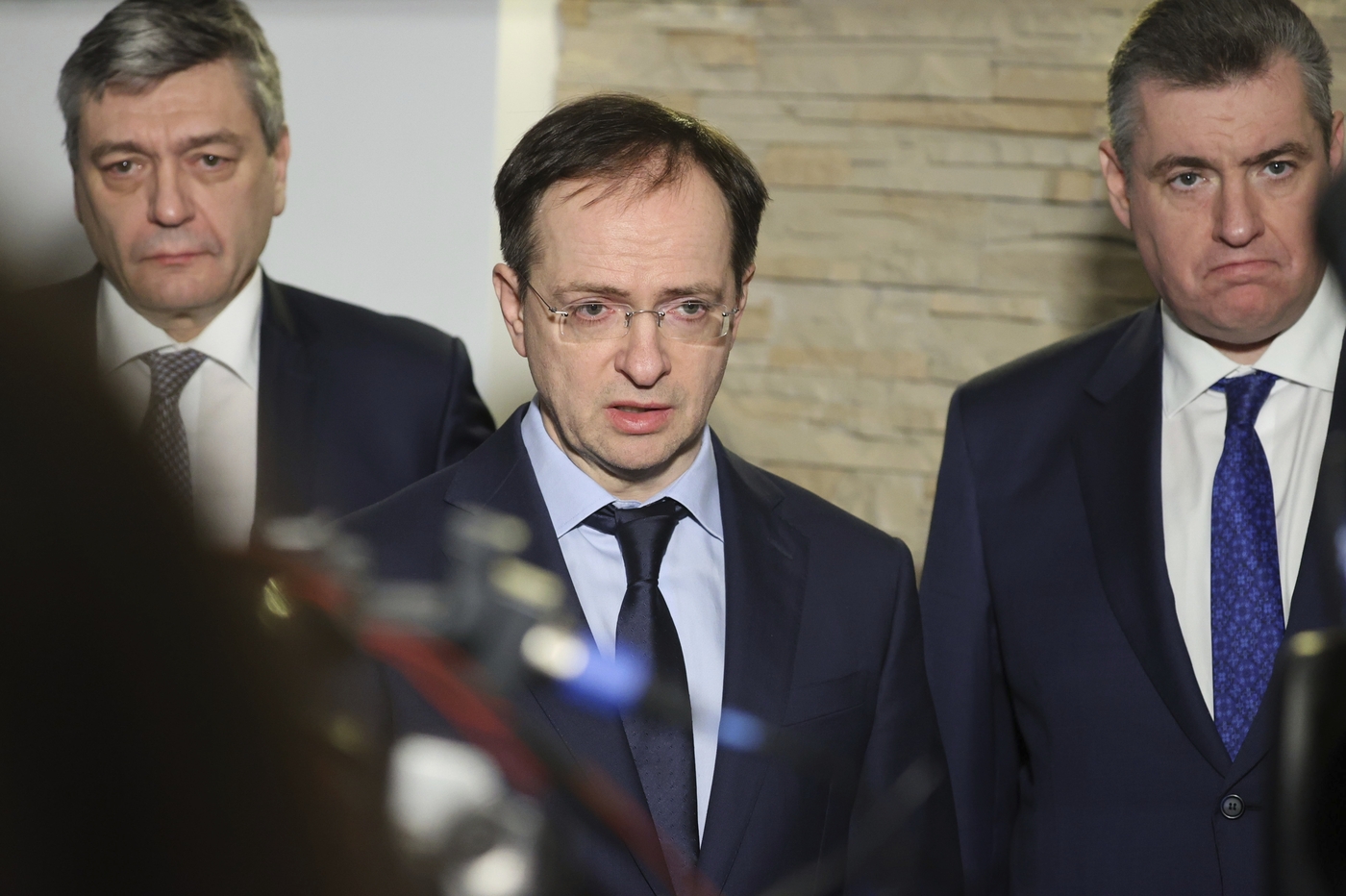 Ucraina: spiragli su corridoi umanitari dopo una giornata di tensioni. Italia ‘Paese ostile’ per Russia