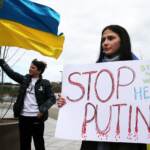 Ucraina: Biden vieta import petrolio da Russia. Zelensky: “Possibile compromesso su Donbass”