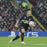 Champions: la magia di Lautaro non basta. L’Inter espugna Anfield ma passano i Reds