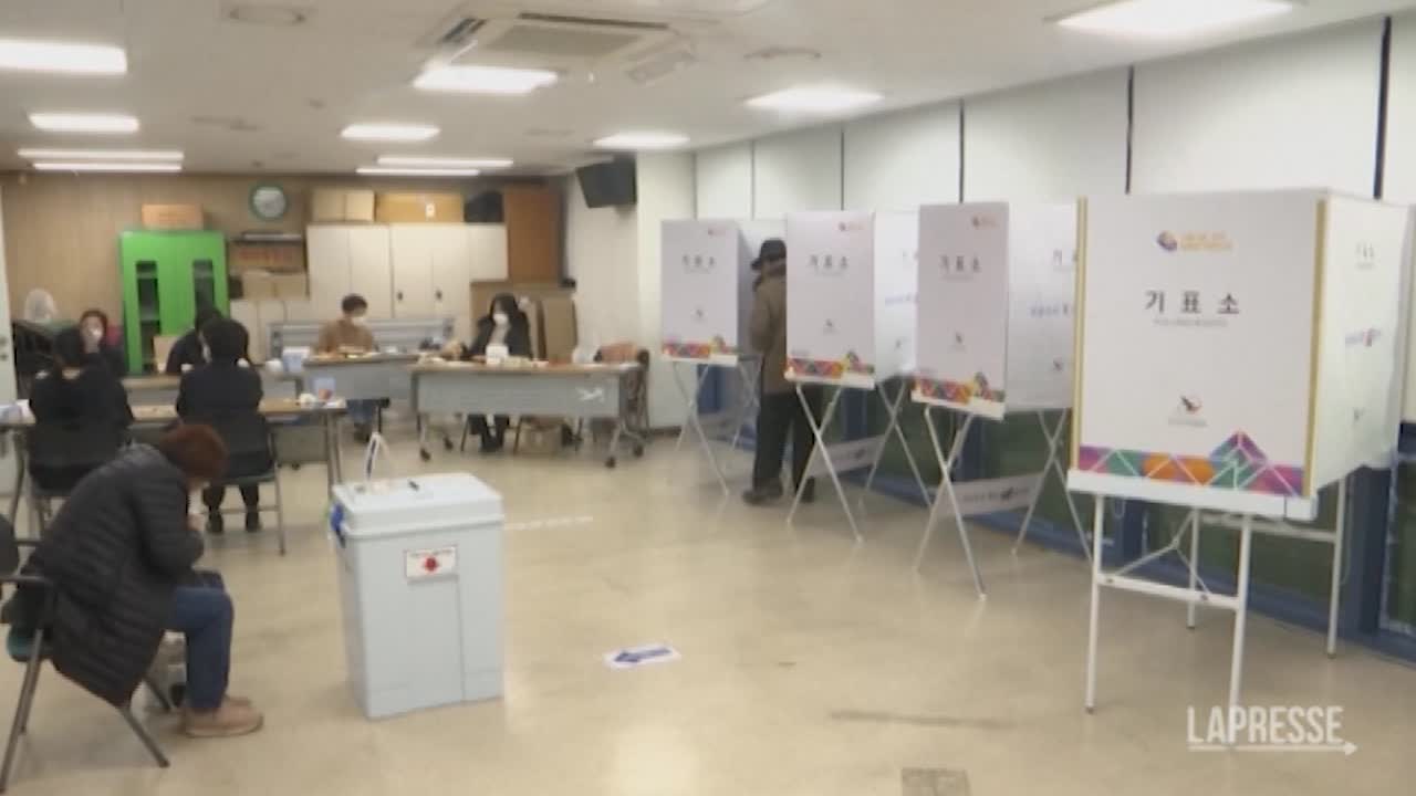 Corea del Sud aperti i seggi, elezioni presidenziali in corso