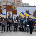 Ucraina: orchestra suona inno nazionale nel centro di Kiev