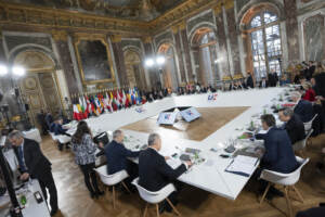 Il premier Mario Draghi a Versailles al vertice dei leader UE