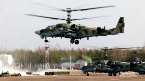 Ucraina: gli elicotteri russi in azione, bersagli colpiti da missili e proiettili
