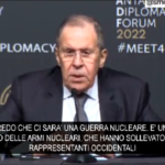 Ucraina, Lavrov: “Non credo ci sarà una guerra nucleare”