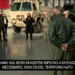 Ucraina: Kamala Harris fa visita alle truppe Usa in Polonia