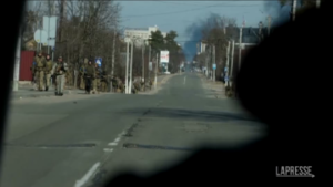 Ucraina, a Irpin corpi di civili uccisi per strada e residenti nei bunker