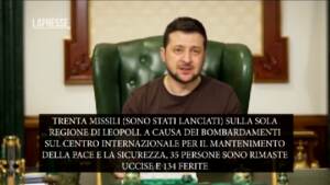 Ucraina, Zelensky: “No-fly zone o missili cadranno anche su Paesi Nato”