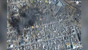 Ucraina, le immagini satellitari mostrano i danni a Mariupol, Irpin e sull’isola dei serpenti