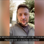 Ucraina, Zelensky: “Al lavoro per assicurare russi alla giustizia, non abbiamo lasciato le armi”