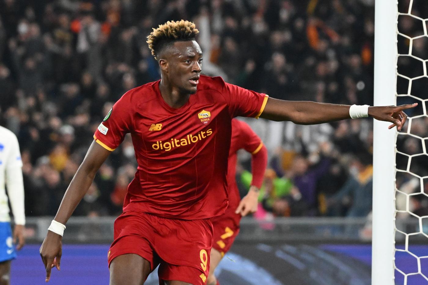 Calcio: Roma rischia, Abraham risolve al 90′. Mou ai quarti Conference League