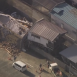 Fukushima dopo la scossa di terremoto: treni deragliati e danni ad alcuni edifici