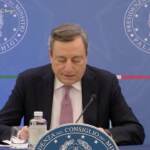 Decreto taglia-prezzi, Draghi: “Aiutiamo famiglie più bisognose e imprese più esposte”