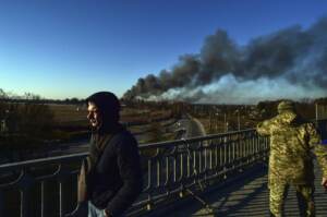 Kiev: nessun morto al teatro di Mariupol ma i combattimenti sono arrivati in centro città. Telefonata tra Biden e Xi Jinping