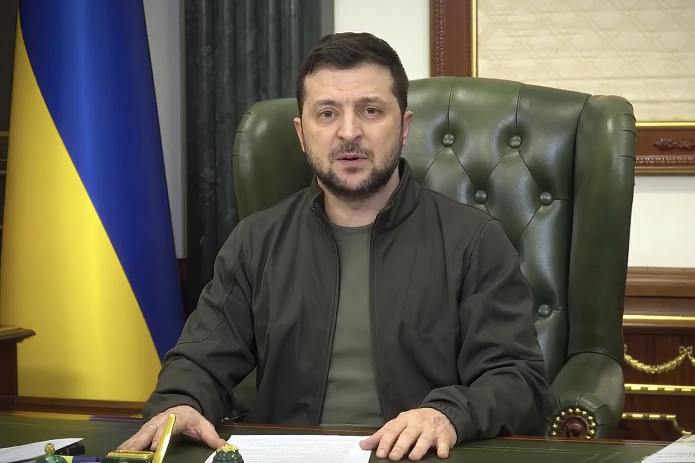 Ucraina: Russia, usato missile ipersonico. Zelensky: “E’ tempo di parlare”