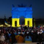 Ucraina, in migliaia contro la guerra a Milano