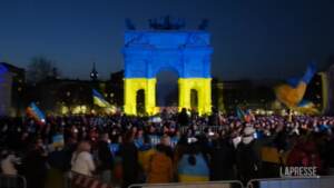 Ucraina, in migliaia contro la guerra a Milano