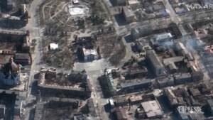 Ucraina, il teatro di Mariupol distrutto visto dal satellite