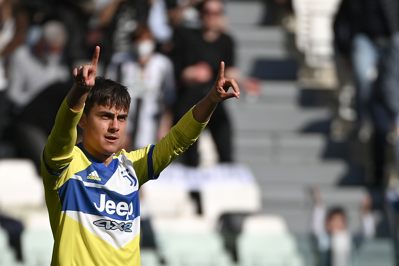 Dybala-Vlahovic, la Juventus piega la Salernitana e ‘vede’ l’Inter