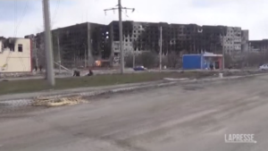 Ucraina: tv russa mostra la devastazione a Donetsk