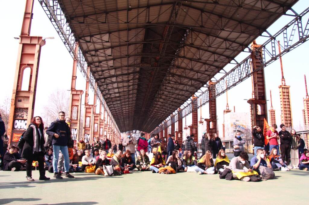 Galleria foto 'A Torino centinaia di persone per la Giornata in memoria delle vittime di mafia' - foto 3