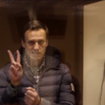 Russia, Navalny colpevole di frode e oltraggio