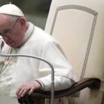 Ucraina, Papa: “2% Pil in armi? Pazzia”. La Cei prepara viaggio in zone confine