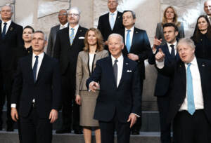 Summit Nato, impegno per aumentare spesa difesa