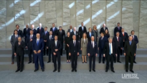 Vertice Nato al via: ‘foto di famiglia’ per i leader