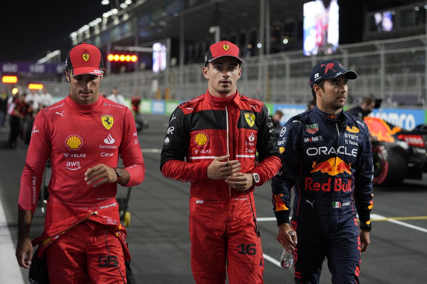 F1, Leclerc beffato per 25 millesimi: pole a Perez in Arabia Saudita