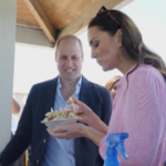 Royal Family, Kate assaggia il cibo tipico afrodisiaco delle Isole Abaco: “Sono più avventurosa di William”