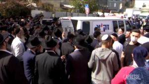 Israele, a Bnei Brak i funerali di uno dei 5 morti dell’attentato