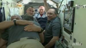 Spazio, astronauta torna sulla Terra dopo permanenza record sull’ISS
