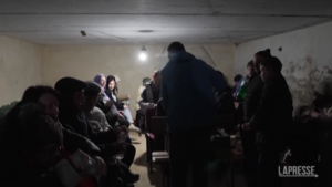 Ucraina, sfollati si rifugiano in una chiesa a Mykolaiv